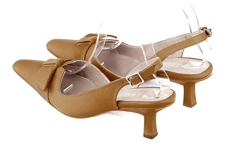 Camel beige women's open back shoes, with a knot. Tapered toe. Medium spool heels. Rear view - Florence KOOIJMAN